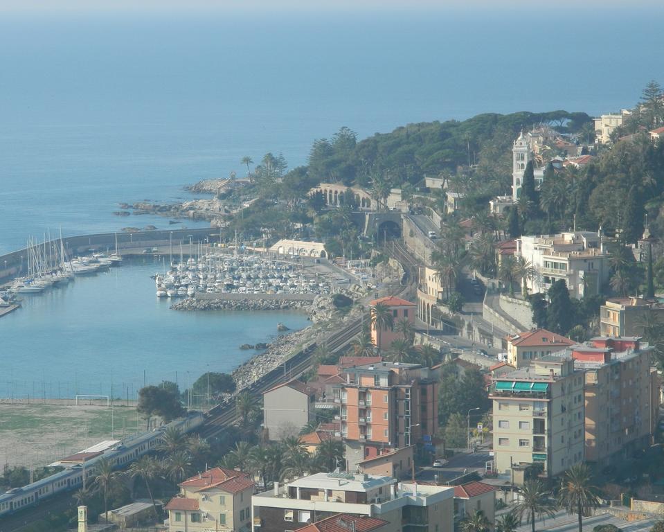 Residence Dei Fiori Bordighera Exterior foto